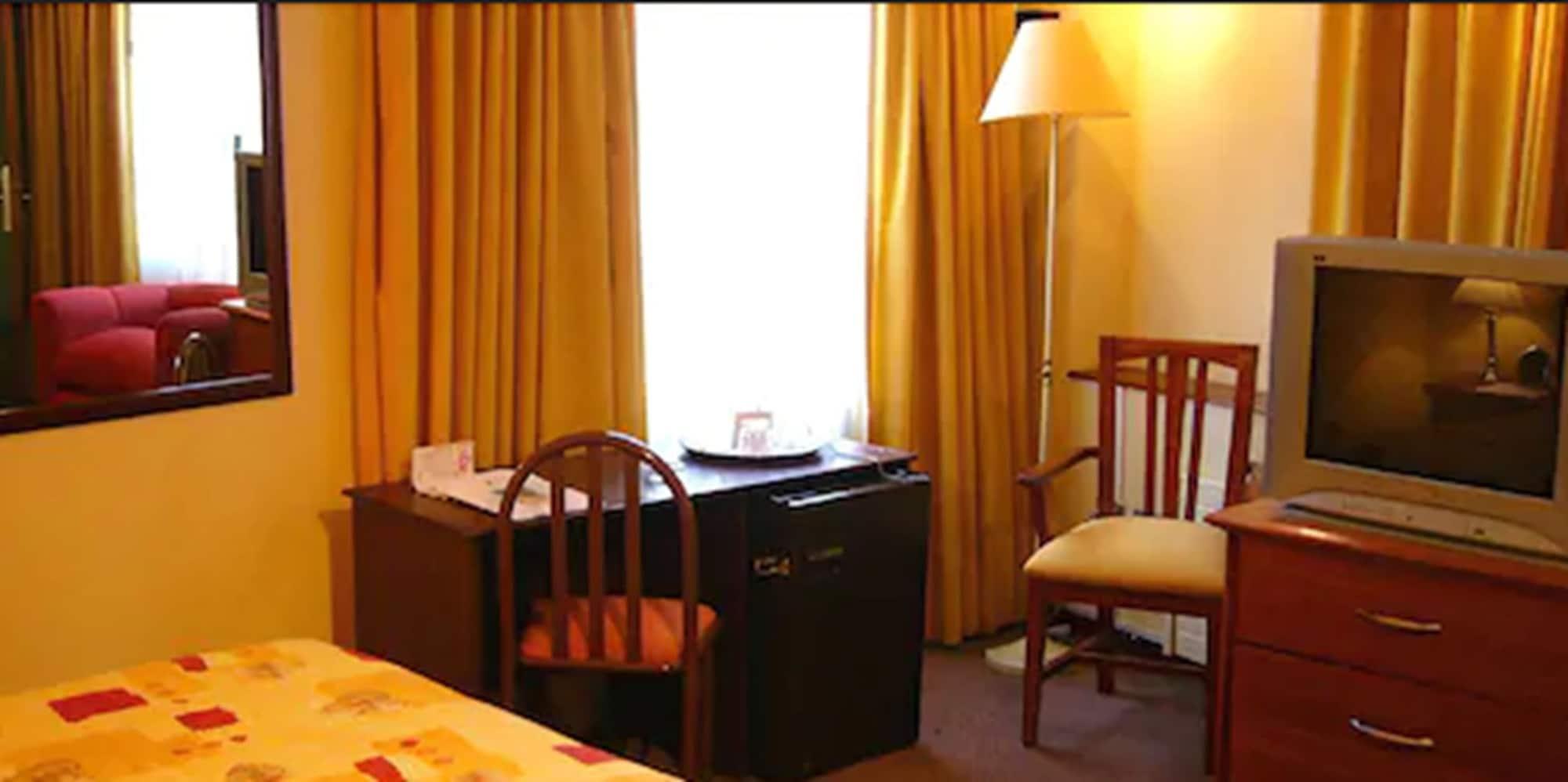 Hotel Alcala Del Rio Santiago Ngoại thất bức ảnh