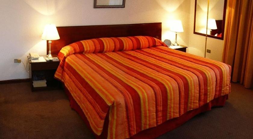 Hotel Alcala Del Rio Santiago Ngoại thất bức ảnh